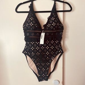 J.Crew Scalloped ruffle plunging with laser-cut eyelet swimsuit. 🖤